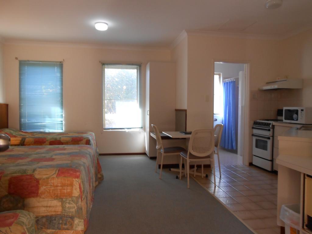 Augusta'S Georgiana Molloy Motel Bagian luar foto